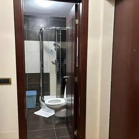 Center Apartment *
